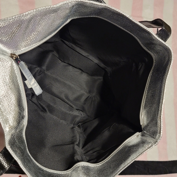 WoW Victoria's Secret Tote Bag Set NWT - Picture 11 of 15